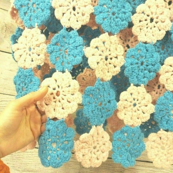 Knitted Wool Blanket Blue/Pink Floral Baby Kids Dorm Bedroom Crochet Throw Quilt - Picture 4 of 11